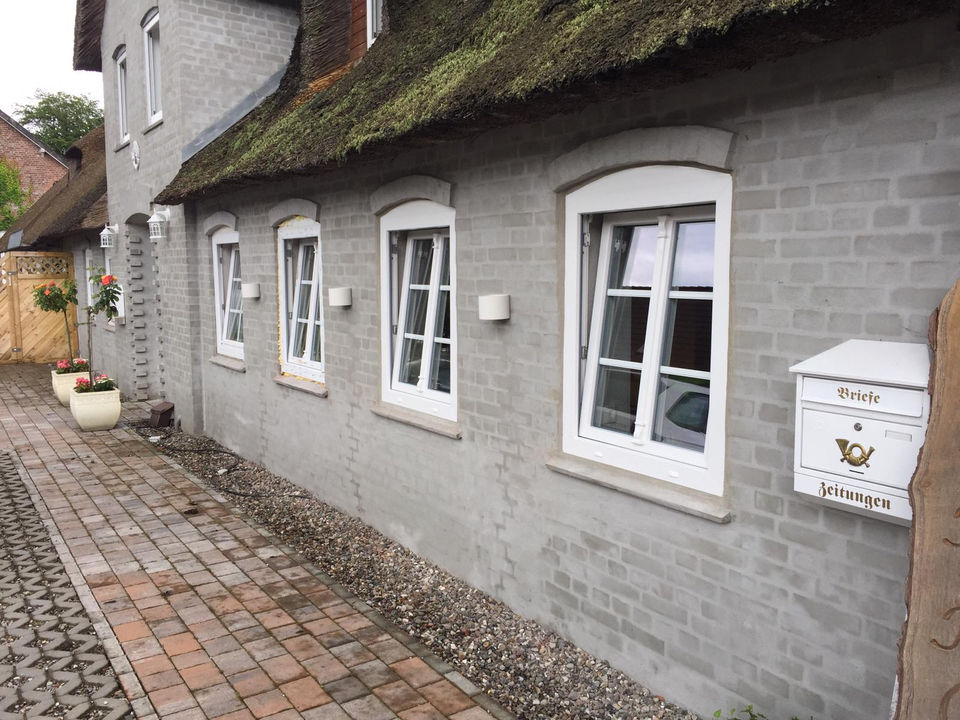 Murfacade med fuger — fugerenovering i Syddanmark